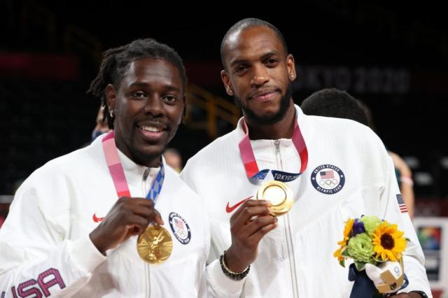 1634460323172099796.jpg jrue-holiday-khris-middleton-gold-medal-1024x683.jpg