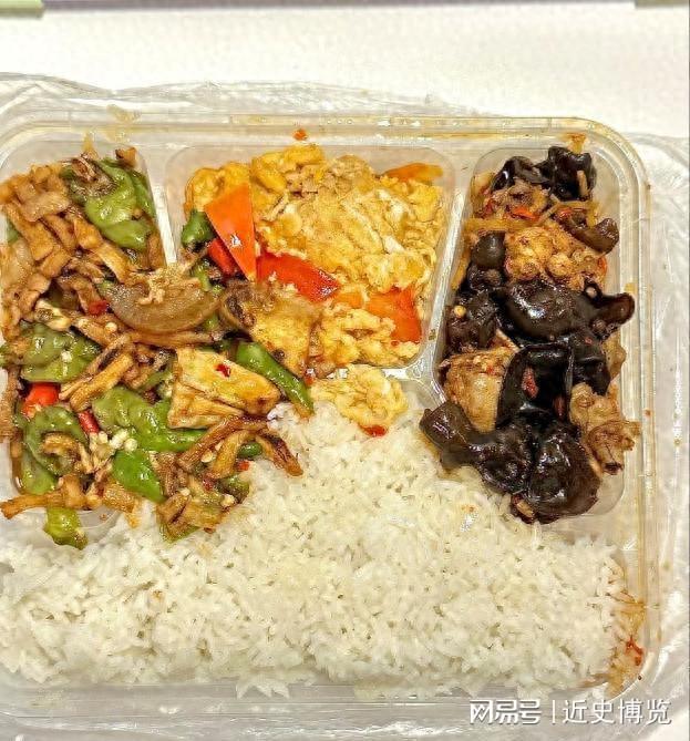 开云体育网址-北京下了死命令,2027年底前,所有中小学必须告别“校外配餐”